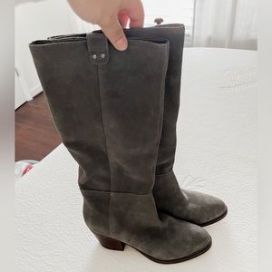 Crown Vintage- Women’s Suede riding boots- size 6- NEVER WORN